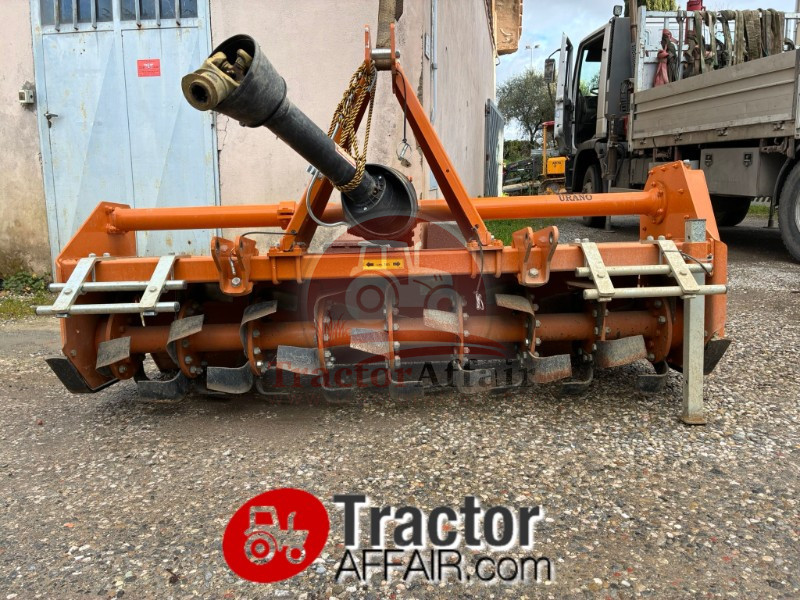 John Deere 6170M trattore agricolo usato - vista frontale