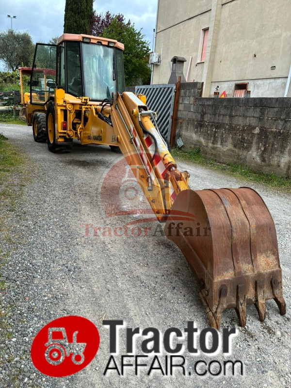 TERNA KOMATSU WB97R 4RM - photo 8