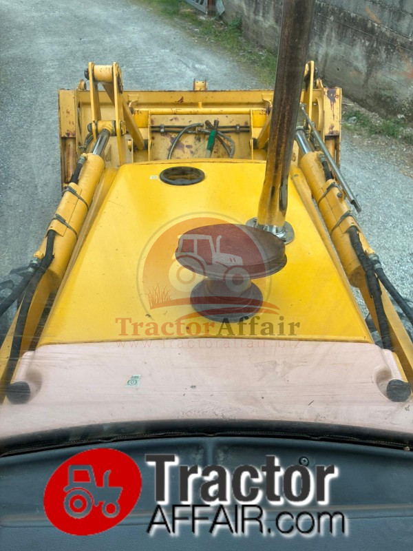 TERNA KOMATSU WB97R 4RM - photo 9